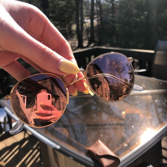 Round-Flash Raybans - Picture 7 of 8